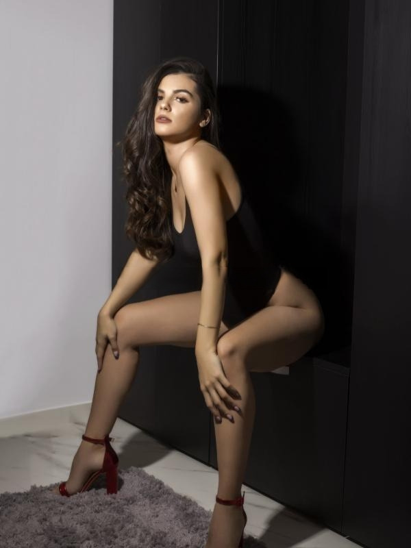 Vanessa 8
