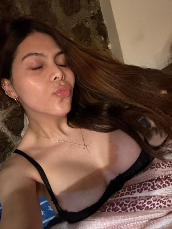Mia 3