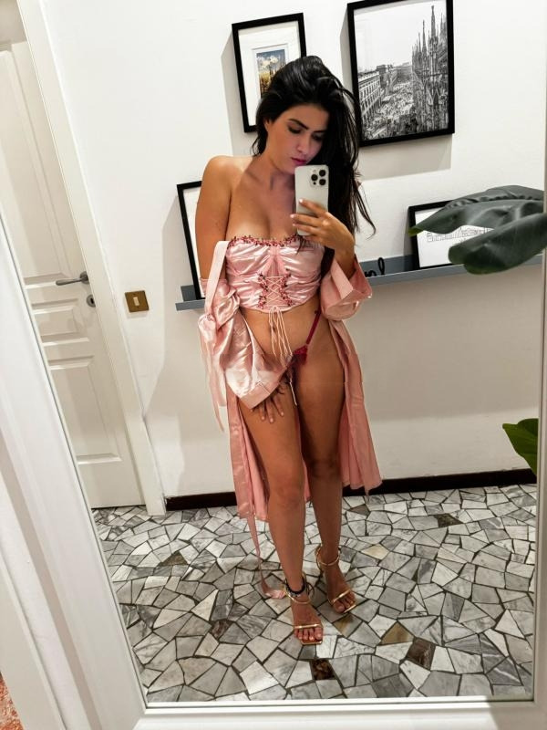 Larissa 2