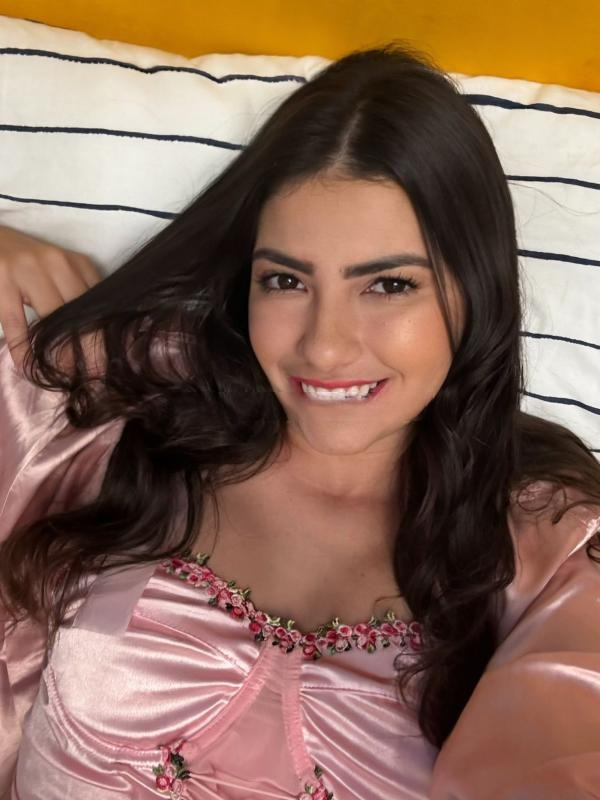 Larissa 3
