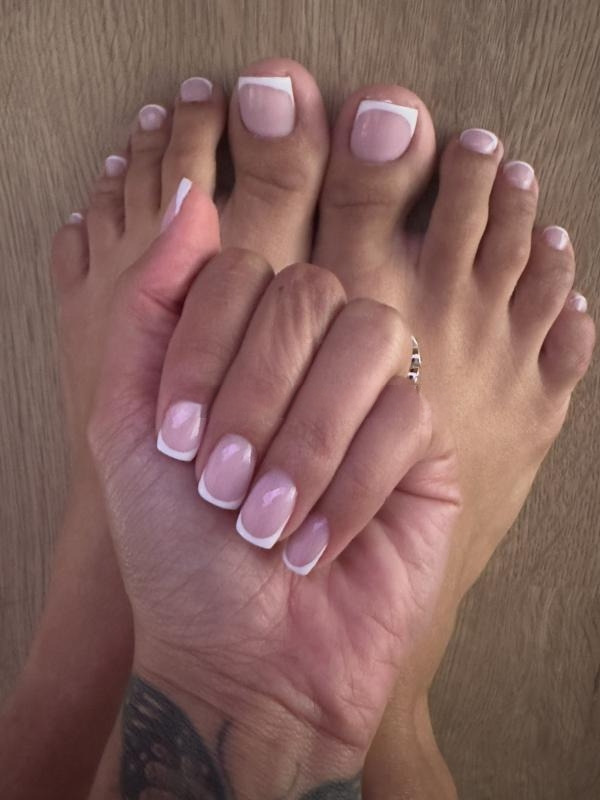Eliza 17