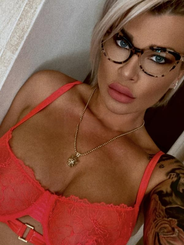 Rebecca 1