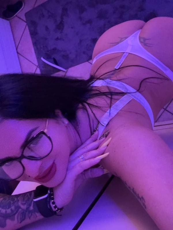 Elena 8