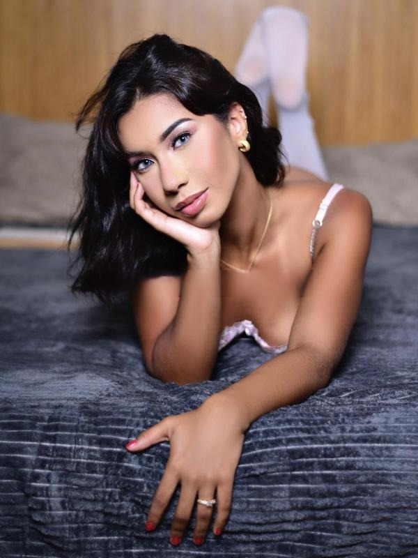 Cleo 17