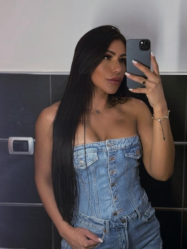 Monica 3