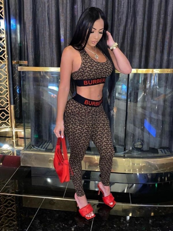 Chiara 18