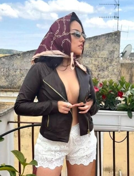 Amanda 10