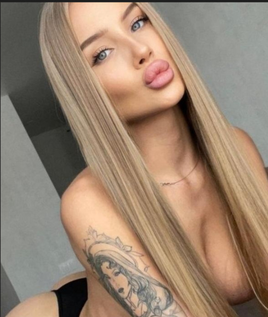 Larissa 8