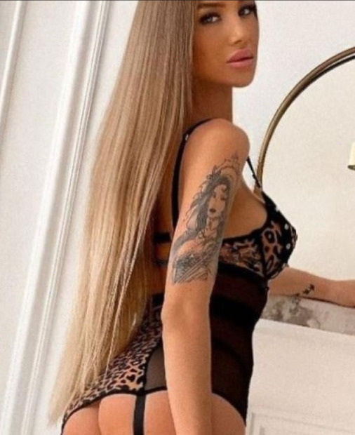 Larissa 4