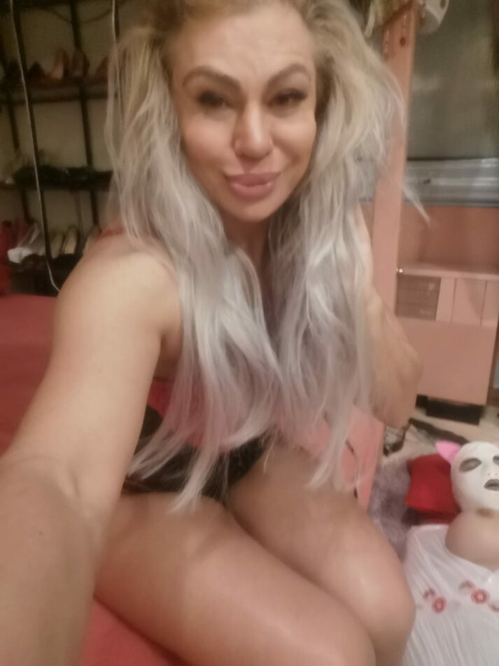 Mistress Káteriin 8