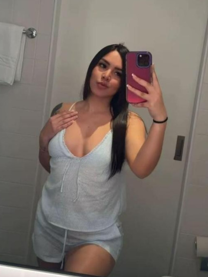 Camilla 4