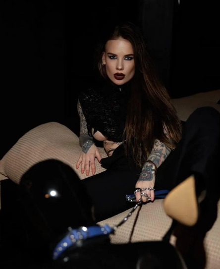 Vivien 4